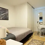 Madeline - Stunning View With A Pool And A Private Parking شقة *